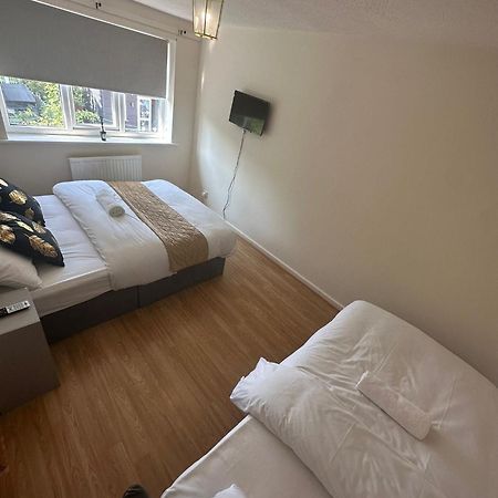 3 Bedroom Apartment Close To Manchester City Stadium And Coop Live Exterior foto